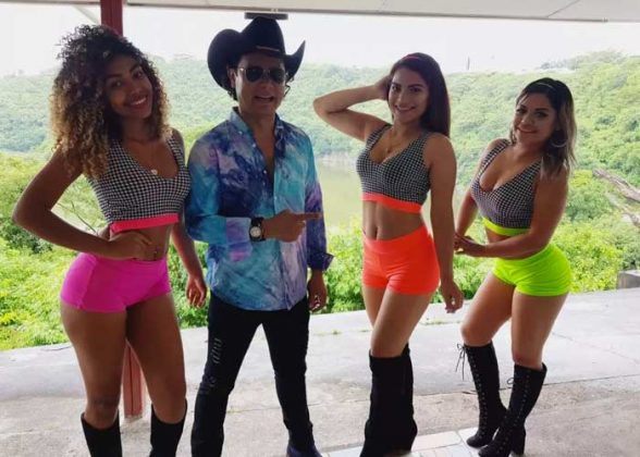 A Nalgazo Limpio Se Hace Viral Er Tico Baile Del Norte De Nicaragua