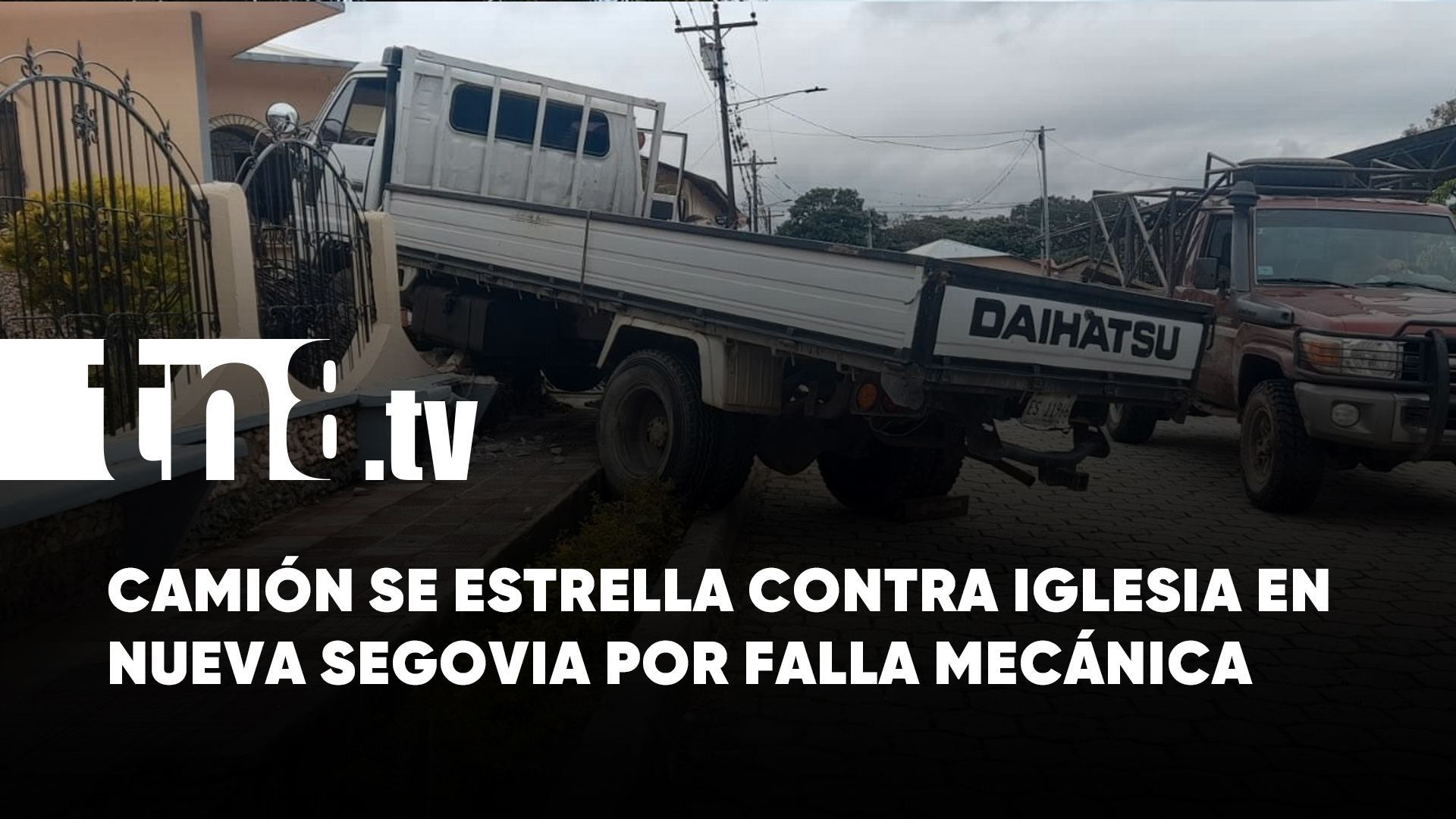 Supuesta falla mecánica provoca accidente de tránsito en San Fernando