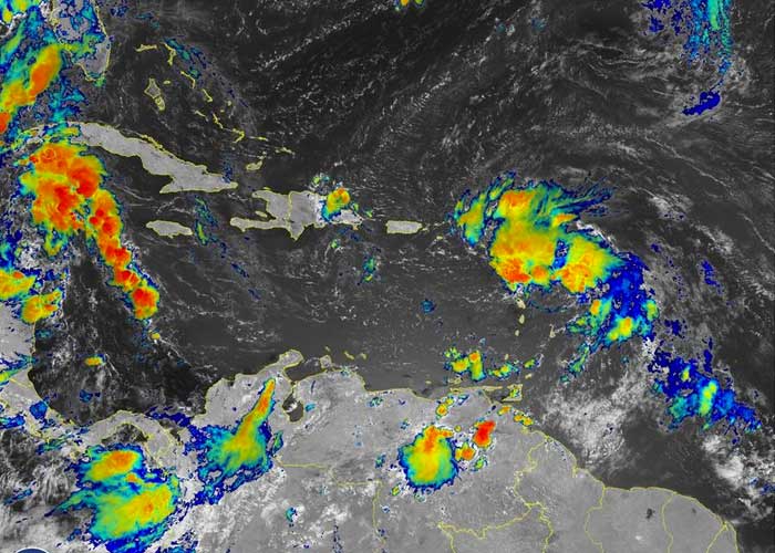 Tormenta Tropical Hoy / Tormenta tropical Gamma se forma cerca de la