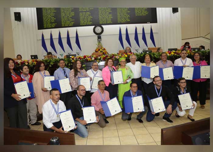 nicaragua, periodistas destacados, asamblea nacional, reconocimiento,