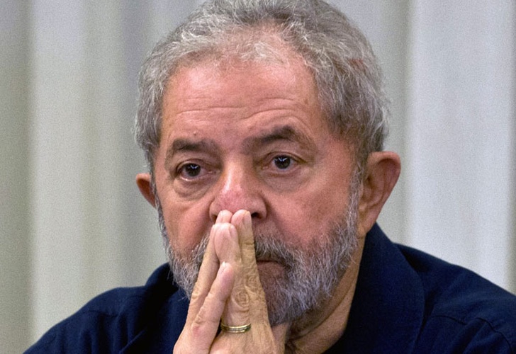 Resultado de imagen para PolicÃ­a brasileÃ±a niega a Lula el derecho de asistir al velorio de su hermano