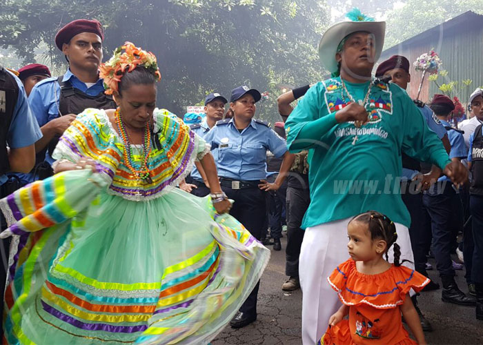 nicaragua, managua, santo domingo de guzman, tradicion, devocion,