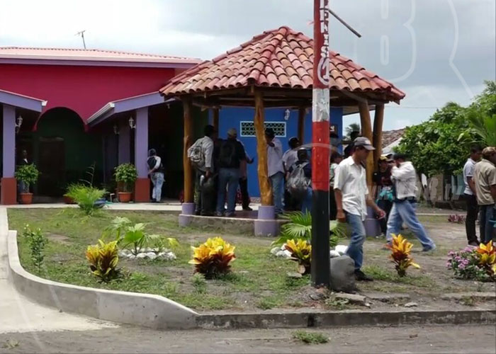 nicaragua, isla de ometepe, casa de salud, adultos mayores, resguardo, paz,