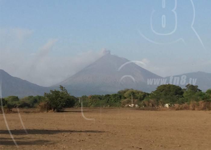 nicaragua, chinandega, volcan san cristobal, gases, cenizas, 