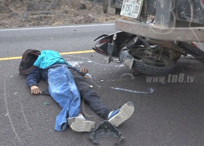 nicaragua, motociclista, accidente de transito, fallecido, rastra, choque, esteli,