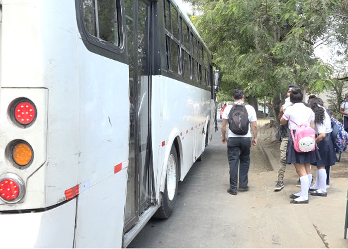 nicaragua, bus, ruta 112, managua, lesion, villa venezuela,