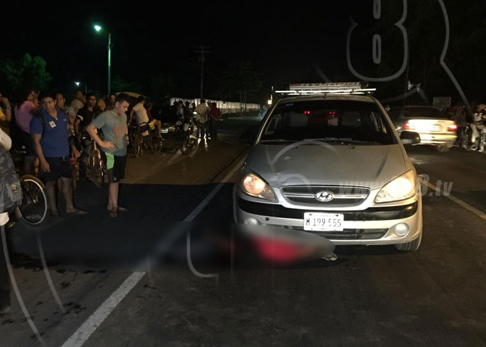 Adolescente muere debajo de las llanatas de un vehiculo en Chinandega