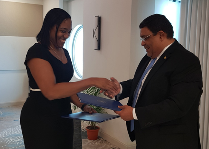 Nicaragua y Dominica firman acuerdo de Libre Visado