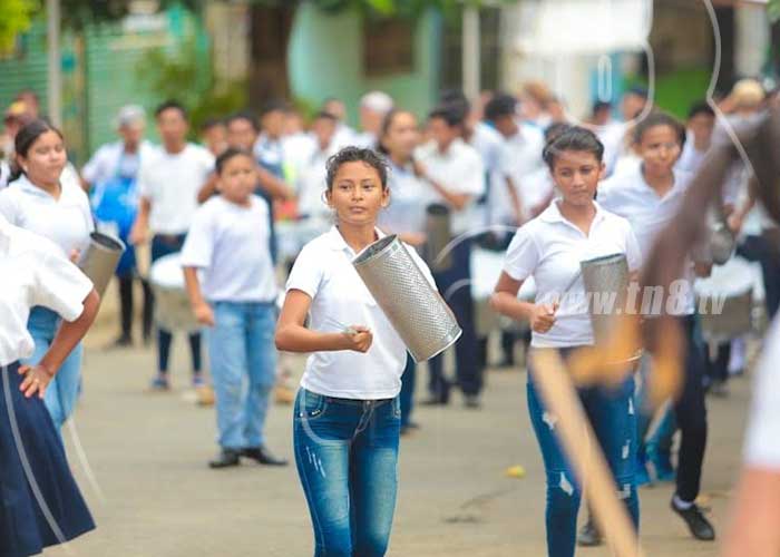 Estudiantes de Nicaragua ya se preparan para las fiestas patrias.