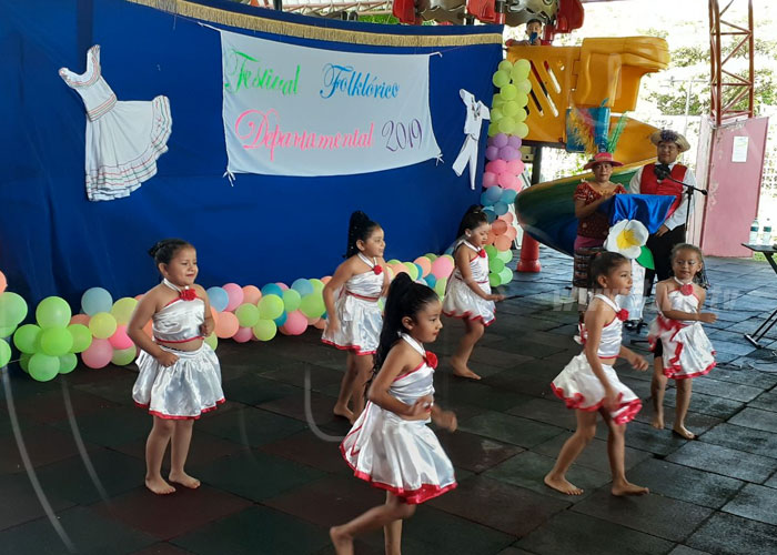 nicaragua, cultura, festival folklorico, nindiri, infantil,