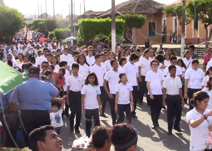 nicaragua, desfile, patria, granada, educacion, colegios,