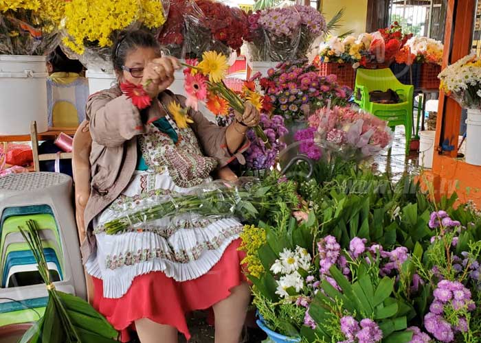 nicaragua, flores, comercio, dia de los difuntos, managua,