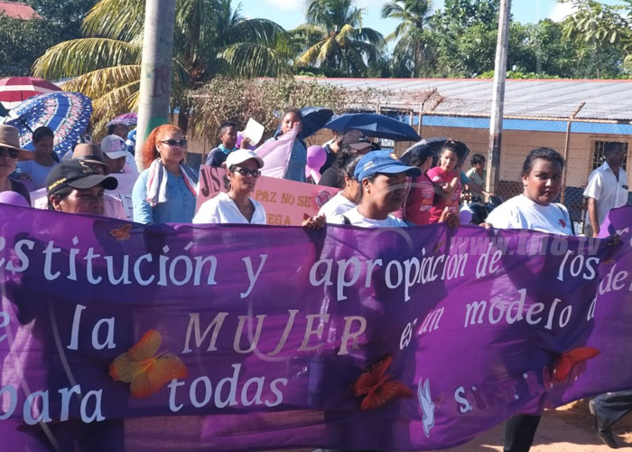 nicaragua, bilwi, caribe norte, mujeres, no violencia, caminata,