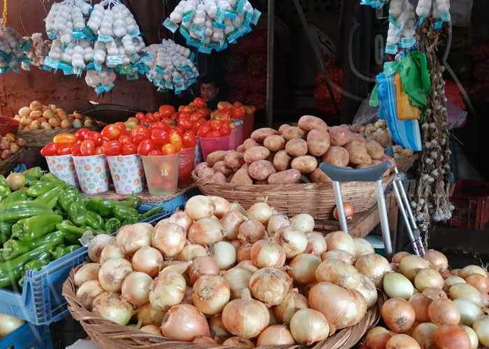 nicaragua, mercado oriental, productos, precios, canasta basica, pollo,