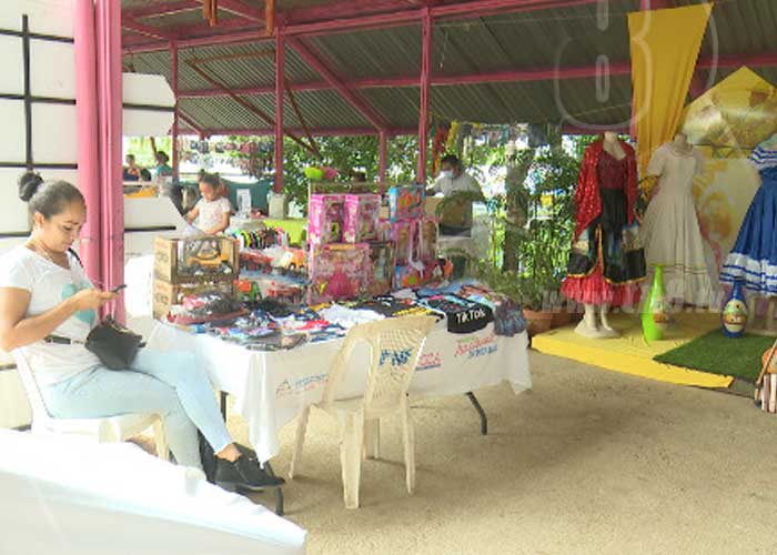 nicaragua, parque de ferias, managua, economia familiar, tradicion, folclore,