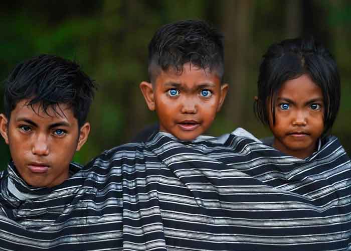 indonesia, tribu, ojos azules, mutacion genetica, isla de buton, 