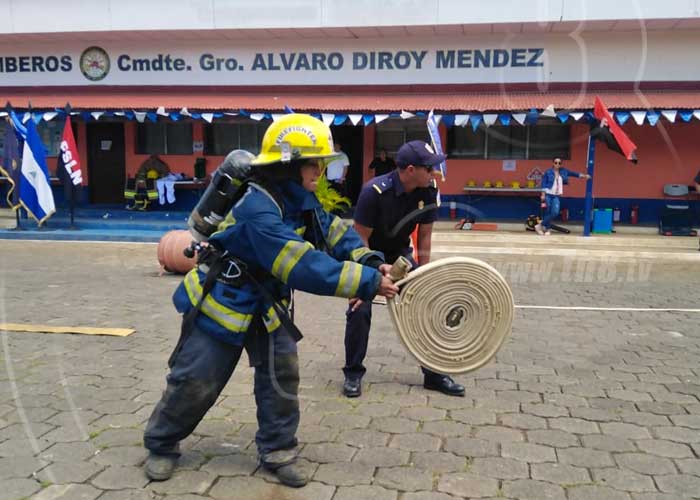 nicaragua, bomberos, academia nacional de bomberos, graduados, 