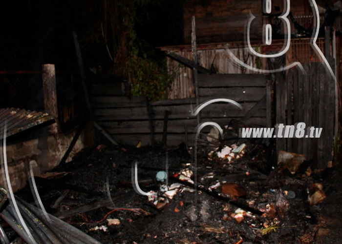 Foto: Bluefields: Mujer resulta con quemaduras tras incendiarse su humilde vivienda/ TN8 