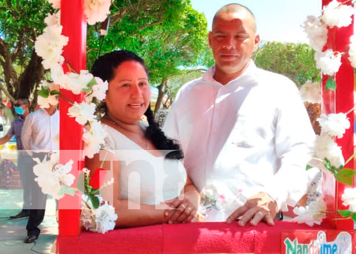 Nandaime: 40 parejas se juraron amor eterno este 14 de febrero / FOTO / TN8 