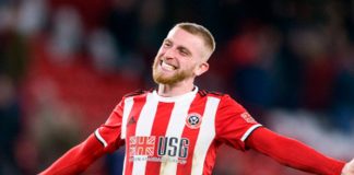 Deportes, Sheffield Unite, agresión, Oliver McBurnie,