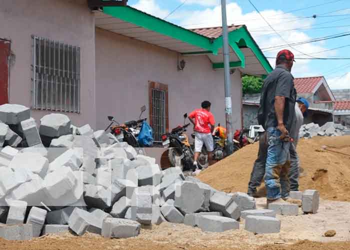 nicaragua, esteli, calles para el pueblo, adoquinado, proyectos, barrio jose benito escobar,