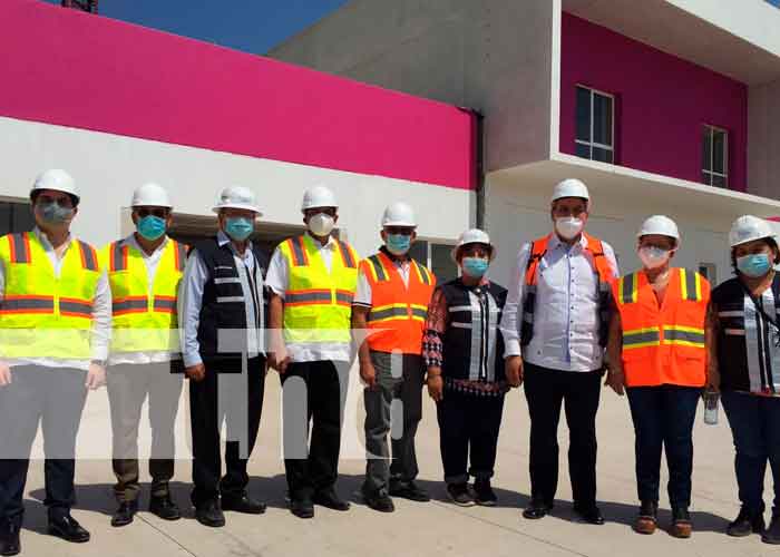 Autoridades visitan la construcción del nuevo Hospital departamental de Chinandega