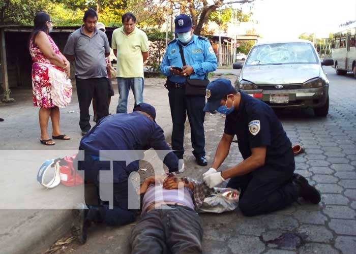 Accidente de tránsito en Managua con un taxi involucrado