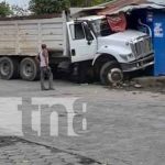 Foto: Camión fuera de control termina dentro de pulpería en Somoto / TN8