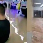 Metro en China: Pasajeros con el agua al cuello y aferrados a las asas / FOTO / Captura