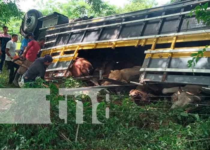 Ponchon de llanta causa vuelco en Villa Sandino, Chontale