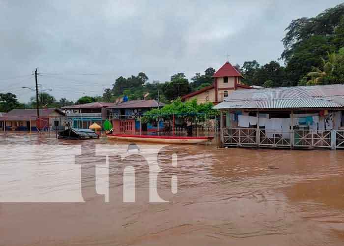 Intensas lluvias causan grandes inundaciones en El Castillo Río San Juan