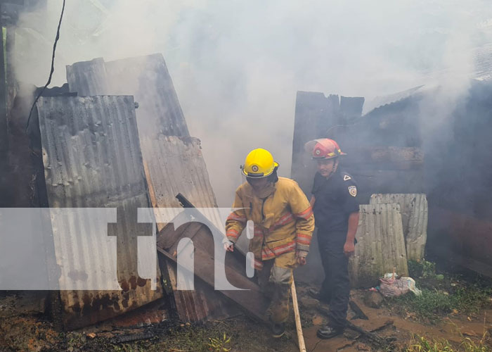 Foto: Hombre 'bien loco' prende fuego a su vivienda en La Libertad / TN8