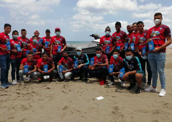 Evento de Lucalza Nicaragua con el Masachapa FC