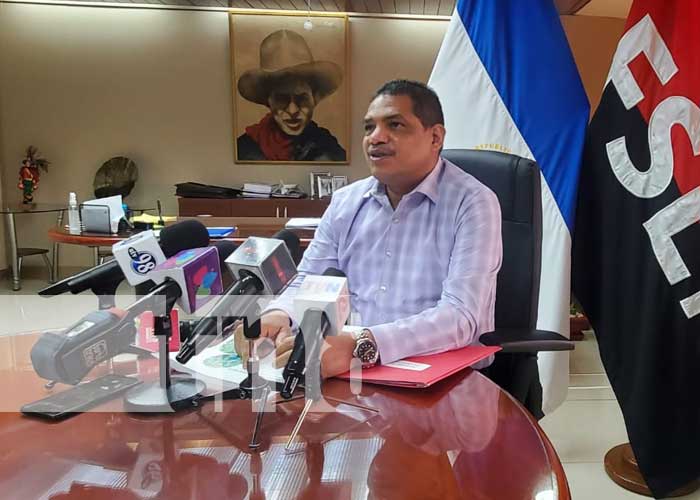 Conferencia de prensa sobre la economía de Nicaragua con Iván Acosta