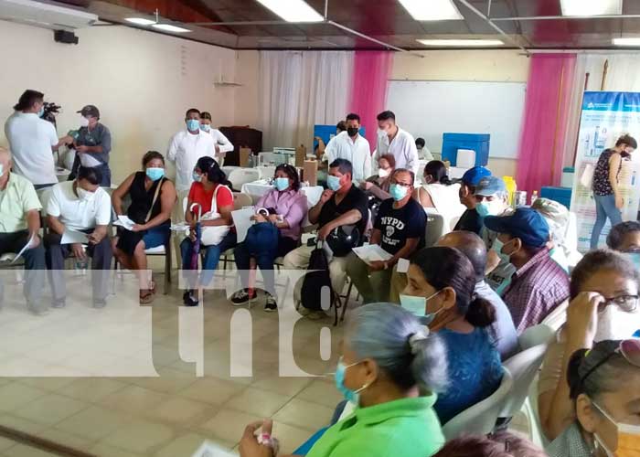 Jornada de aplicación de la vacuna contra el COVID-19 en Nicaragua