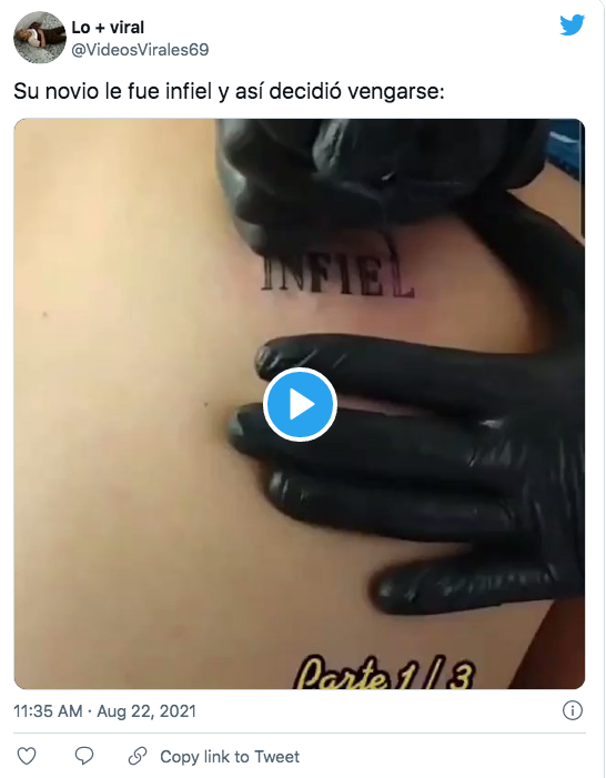 Mujer regala tatuaje a su novio infiel 