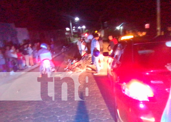 Tres lesionados tras fuerte impacto entre dos motocicletas en Jinotega 