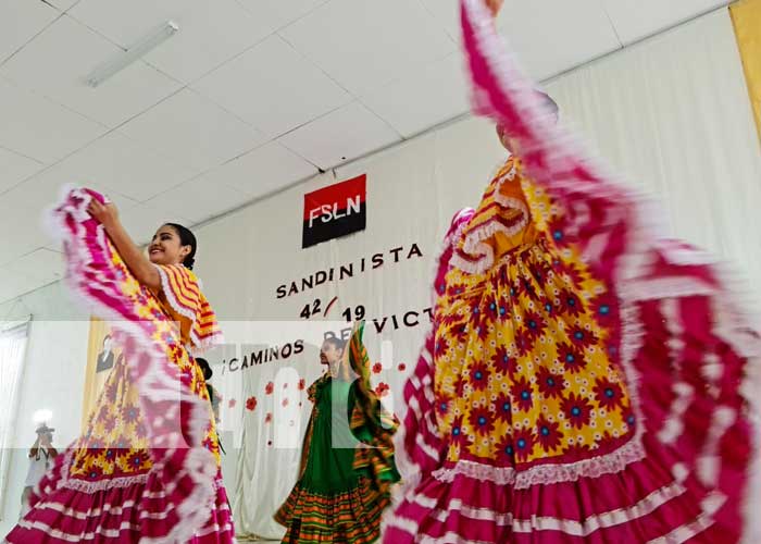 Acto conmemorativo a la danza y el folklore desde las escuelas en Nicaragua