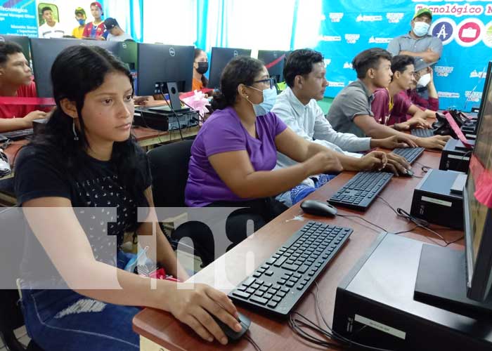 Inauguración de laboratorio de computación para la educación técnica en Chinandega