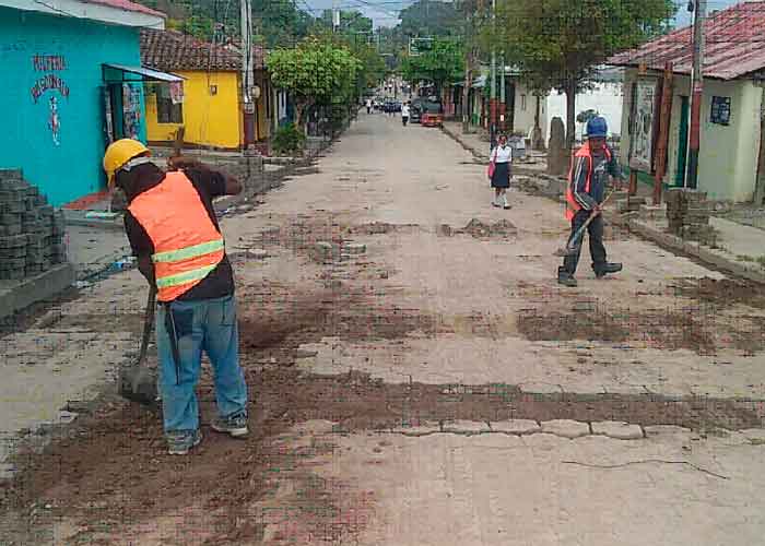 ENACAL avanza en obras de saneamiento en San Juan de Oriente