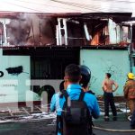 Dos viviendas afectadas dejó como consecuencia un fuerte incendio en Managua