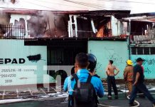 Dos viviendas afectadas dejó como consecuencia un fuerte incendio en Managua