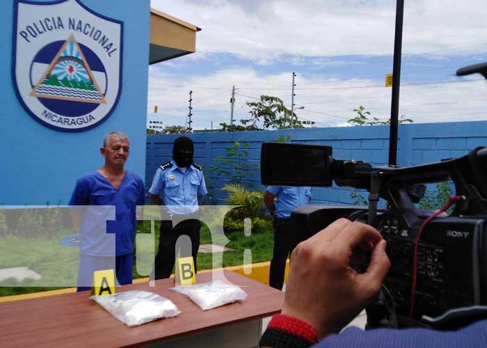 Conferencia de prensa sobre incautación de cocaína en Managua
