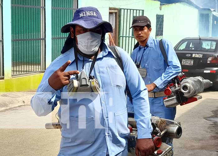 Jornada de fumigación en Managua para eliminar zancudos