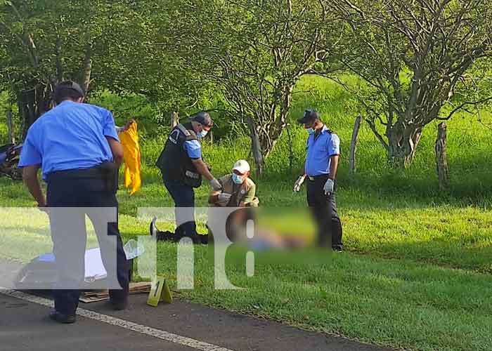 Un hombre fue encontrado muerto a orillas de una carretera en Chontales