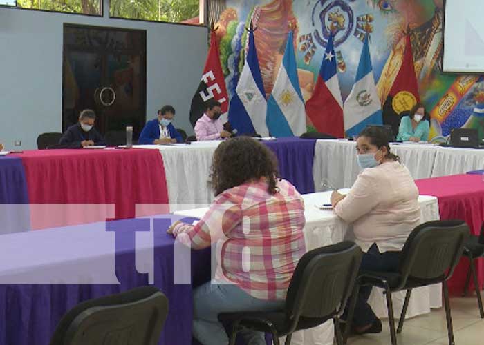 Foto: Nicaragua impulsa foro para mejorar la calidad de enseñanza / TN8