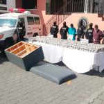 Policía hondureña decomisa 409 paquetes de marihuana en una ambulancia