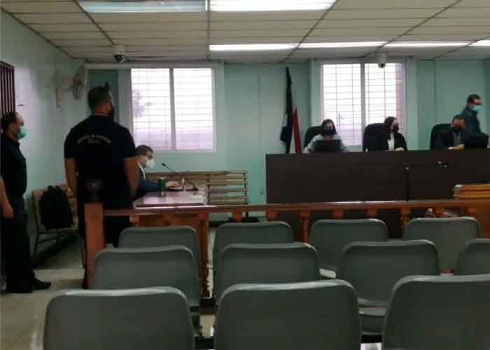 Agentes policiales en una Sala del Ministerio Público de Costa Rica