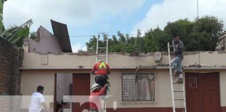 Vivienda cuyo techo se derrumbó en la ciudad de León