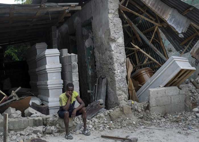 Ya son 1419 muertos por terremoto en Haití